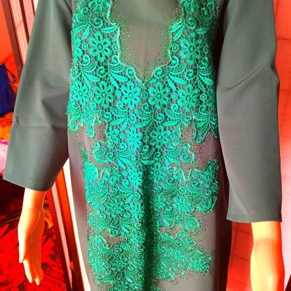 COCO line Plus Size Dress - Picture 2 of 8